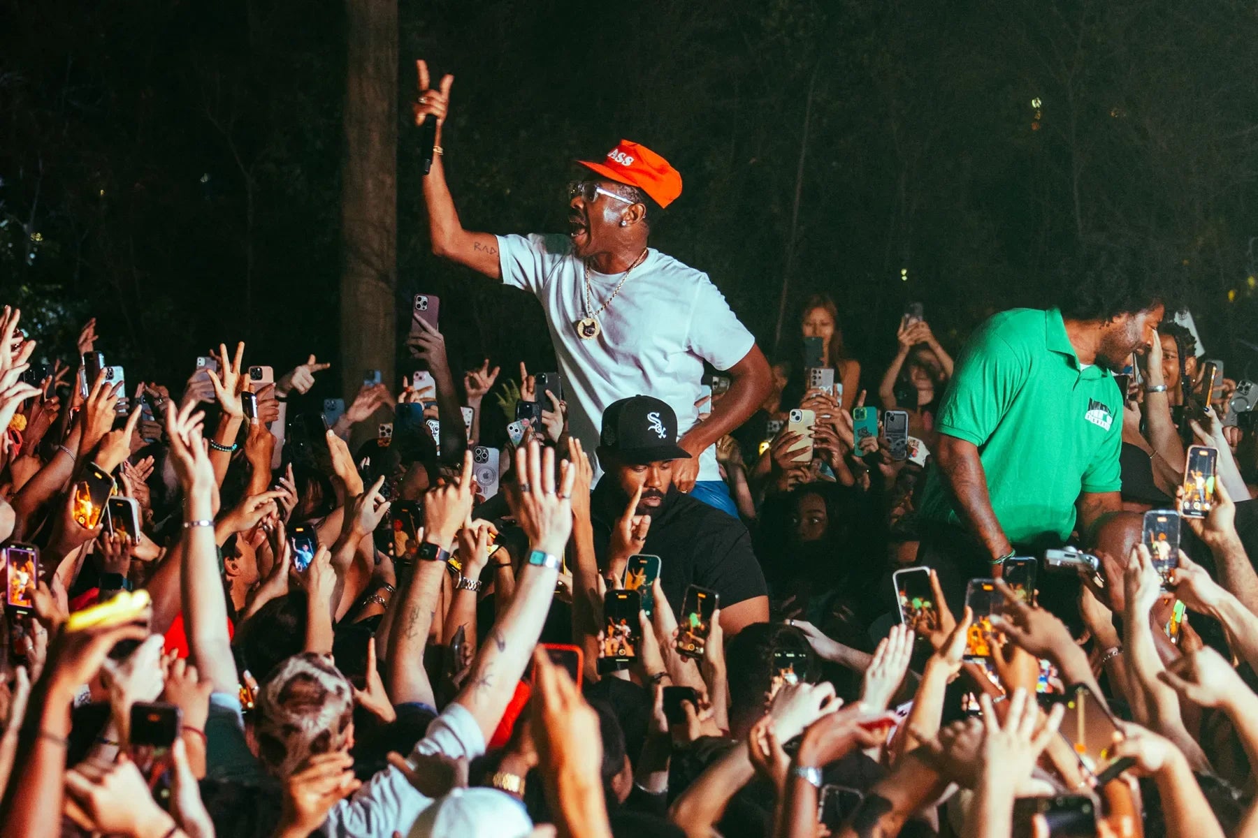 Why Artists Are Banning Phones At Their Shows.